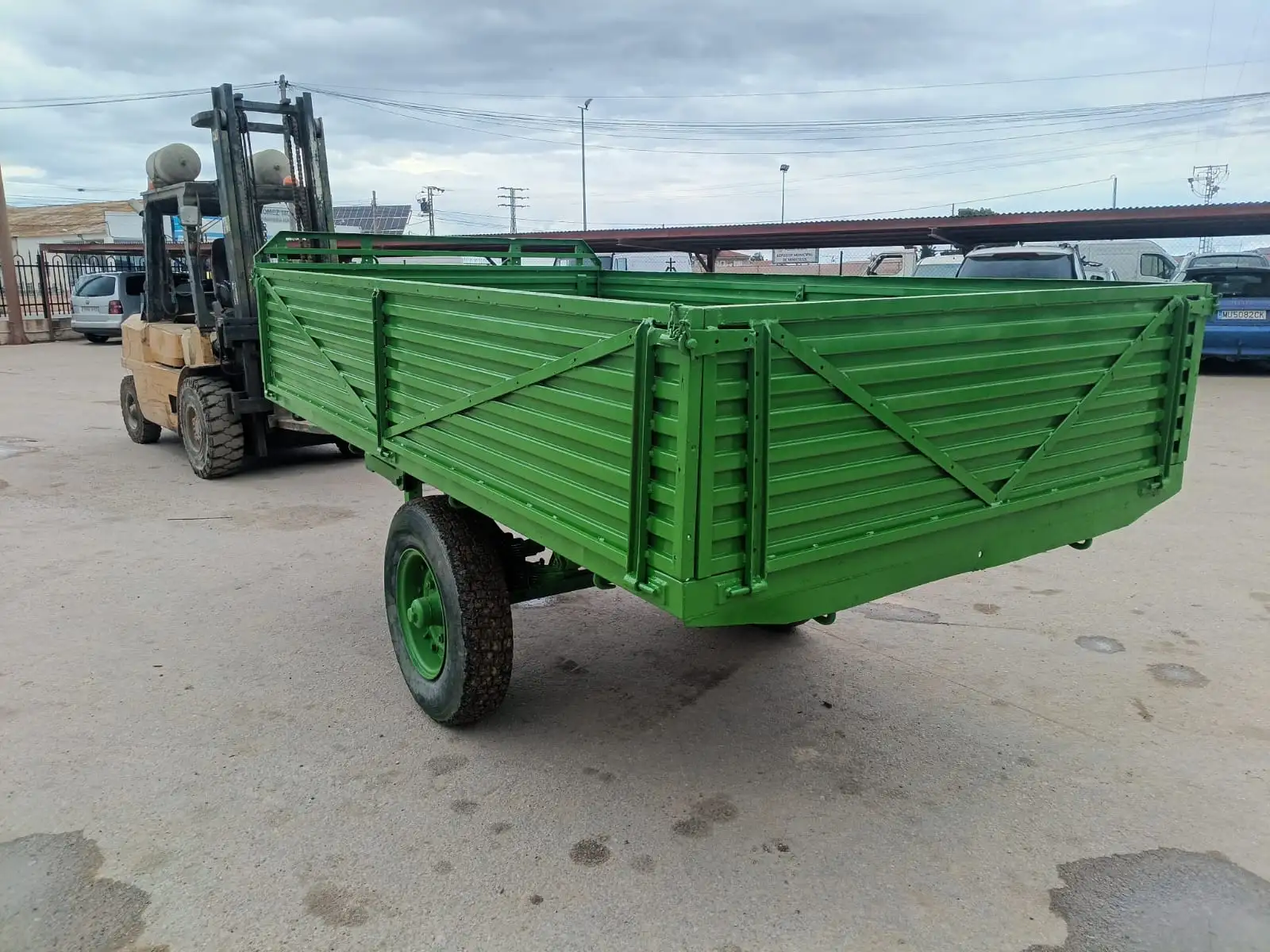 Remolque agrícola basculante manual de 1 eje de 3250x1800x500 - vista 3